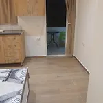 아파트 Denis Sarandë