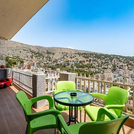 Denis * Saranda