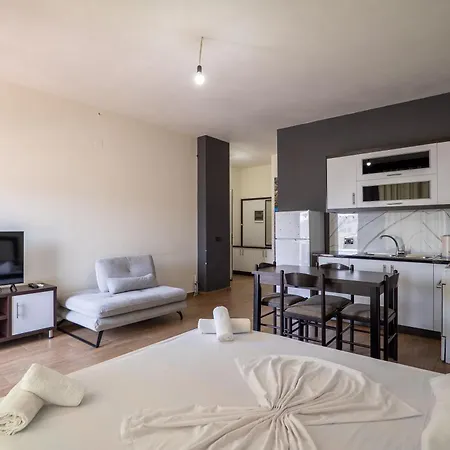 Denis Apartment