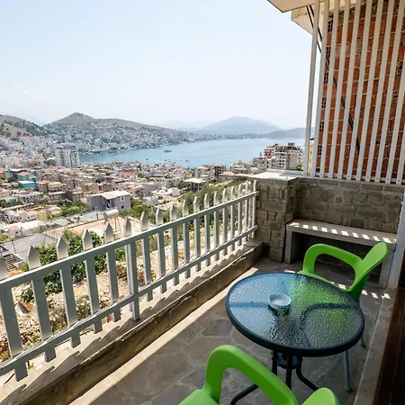 Denis Apartment *
