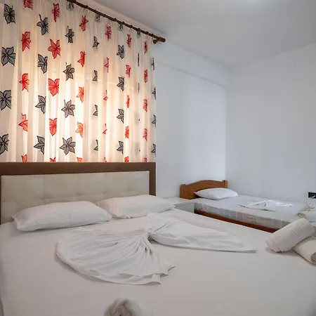 Denis * Саранда