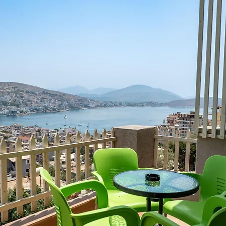 Denis Апартаменты *