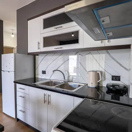 Denis Апартаменты