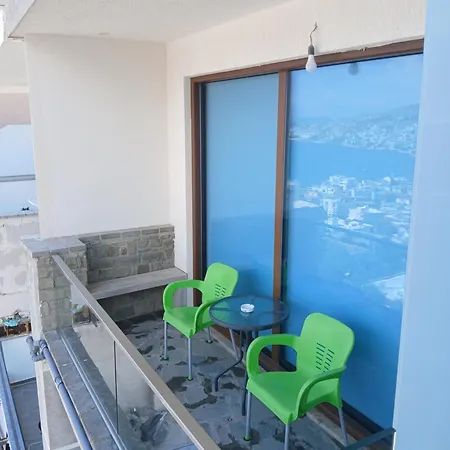 Denis Appartamento Sarandë