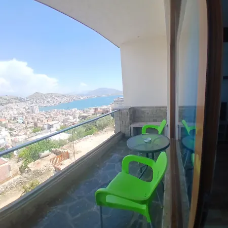 Denis * Saranda